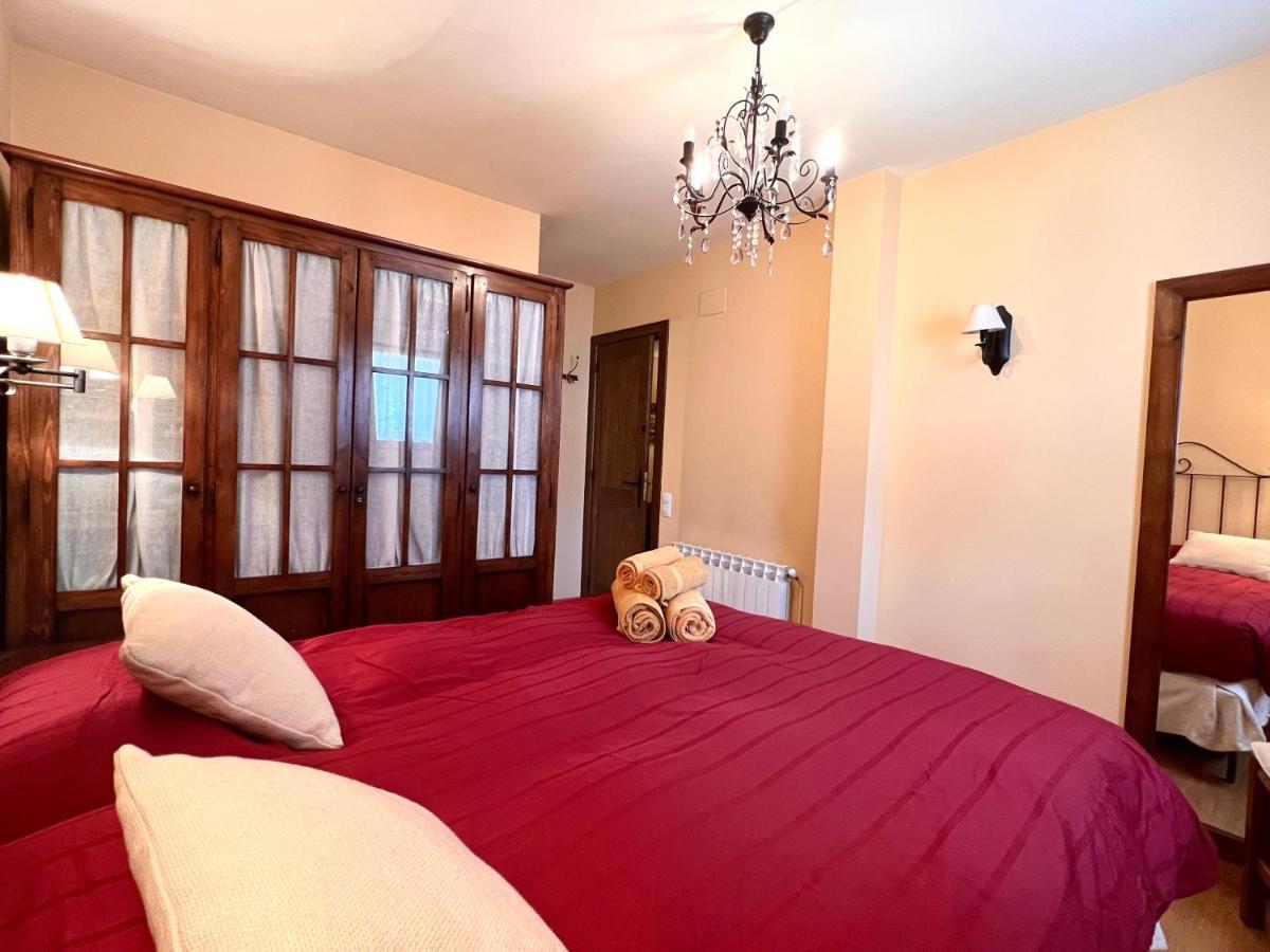 Areu Apartament De La Vall Ferrera - L'Amfitriona מראה חיצוני תמונה