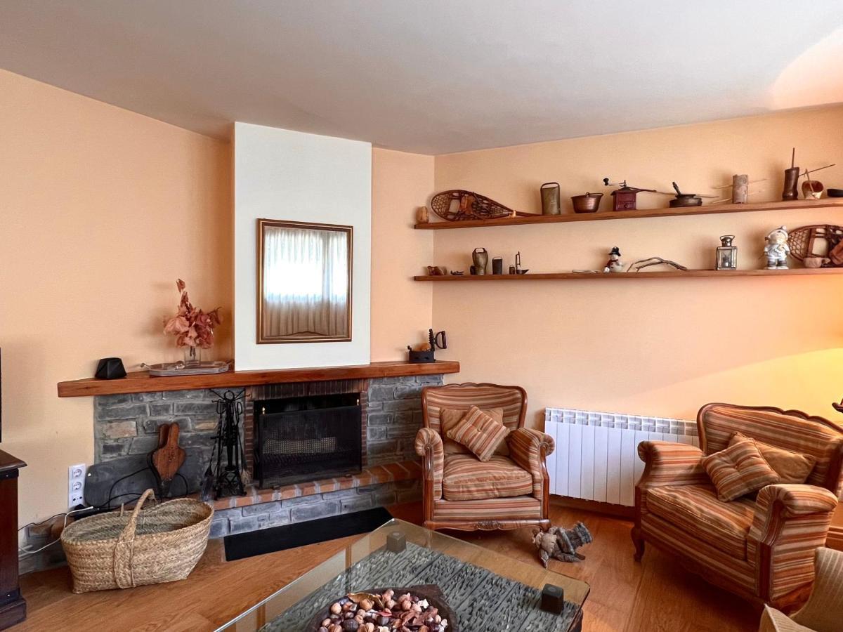 Areu Apartament De La Vall Ferrera - L'Amfitriona מראה חיצוני תמונה