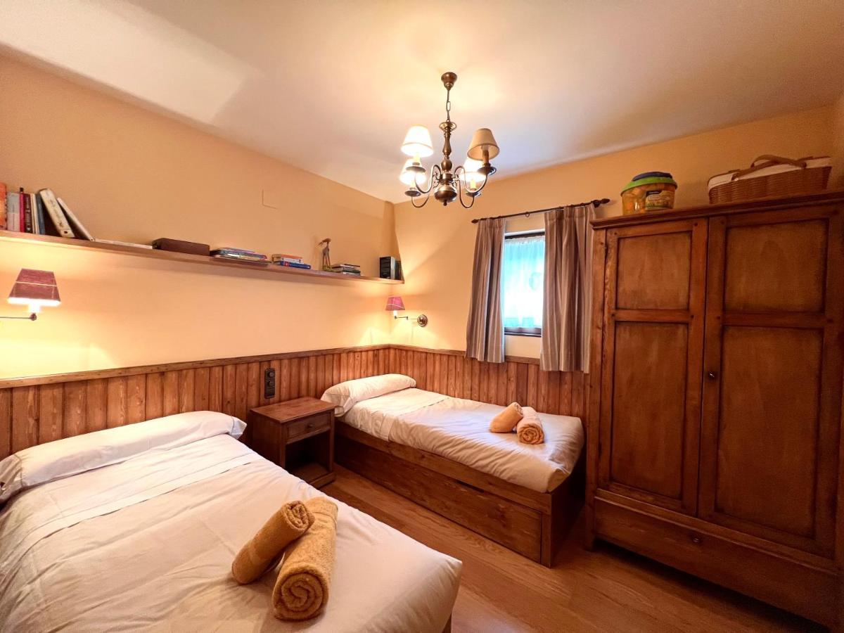 Areu Apartament De La Vall Ferrera - L'Amfitriona מראה חיצוני תמונה